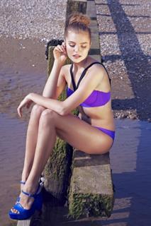 Rachel Hilbert feet photo 9
