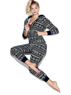 Rachel Hilbert feet photo 19