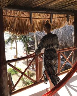Rachel Hilbert feet photo 8