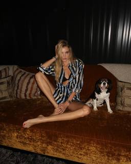 Rachel Hilbert feet photo 15