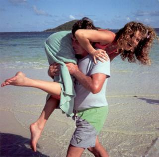 Rachel Hunter feet photo thumbnail