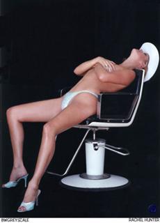 Rachel Hunter feet photo thumbnail