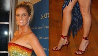 Rachel Hunter feet photo thumbnail