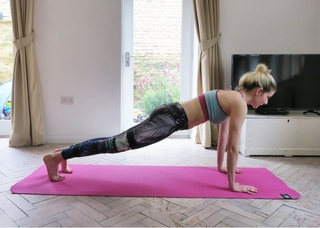 Rachel Hurd-Wood feet photo thumbnail