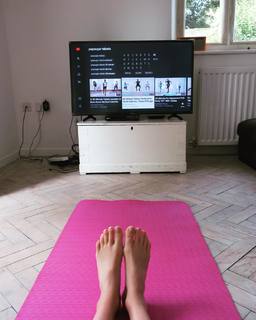 Rachel Hurd-Wood feet photo thumbnail