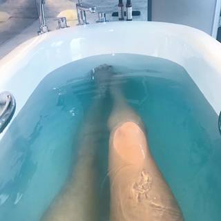 Rachel Levin feet photo 11