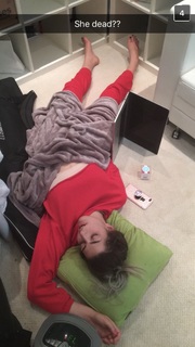 Rachel Levin feet photo 9
