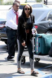 Rachel Lindsay feet photo 5