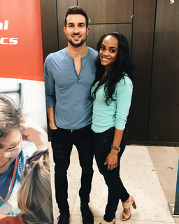Rachel Lindsay feet photo 17