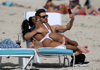 Rachel Lindsay feet photo 10