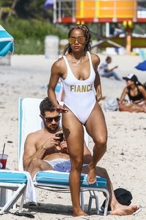 Rachel Lindsay feet photo 9