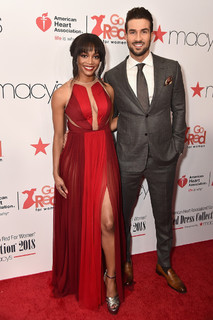 Rachel Lindsay feet photo 5