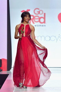 Rachel Lindsay feet photo 3
