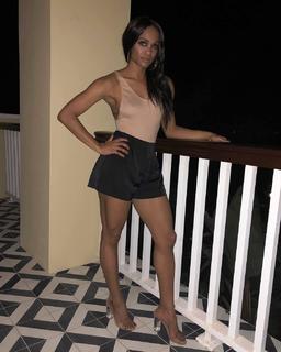 Rachel Lindsay feet photo 16