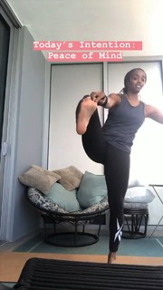 Rachel Lindsay feet photo 19