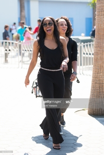 Rachel Lindsay feet photo 10