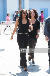 Rachel Lindsay feet photo 9