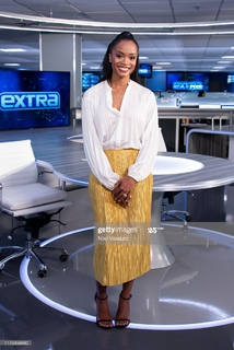 Rachel Lindsay feet photo 9