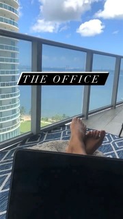 Rachel Lindsay feet photo 2