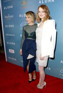 Rachel McAdams feet photo thumbnail