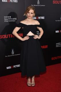 Rachel McAdams feet photo thumbnail