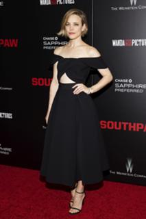 Rachel McAdams feet photo thumbnail