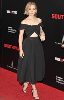 Rachel McAdams feet photo thumbnail