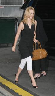 Rachel McAdams feet photo thumbnail