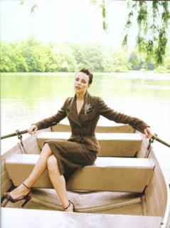 Rachel McAdams feet photo thumbnail