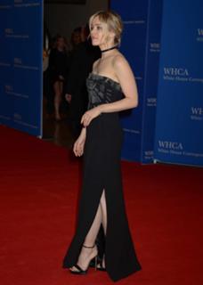 Rachel McAdams feet photo thumbnail