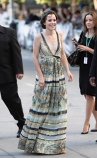Rachel McAdams feet photo thumbnail