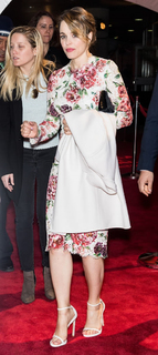 Rachel McAdams feet photo thumbnail