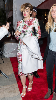 Rachel McAdams feet photo thumbnail