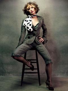 Rachel McAdams feet photo thumbnail