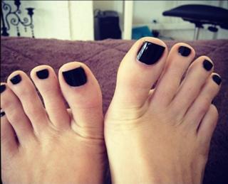 Rachel Melvin feet photo 7
