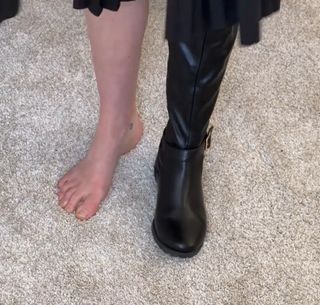 Rachel Melvin feet photo 7