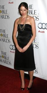 Rachel Nichols feet photo thumbnail