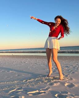Rachel Pizzolato feet photo thumbnail