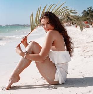 Rachel Pizzolato feet photo thumbnail