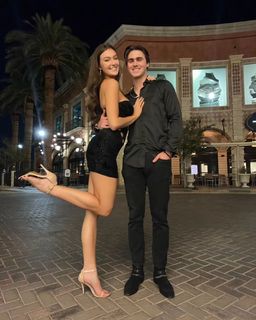 Rachel Pizzolato feet photo thumbnail