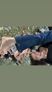 Rachel Pizzolato feet photo thumbnail