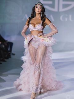 Rachel Pizzolato feet photo thumbnail