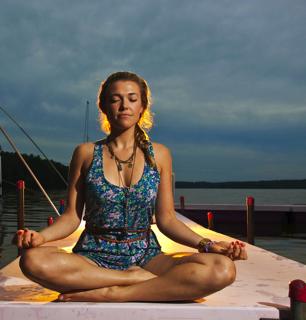 Rachel Platten feet photo 13