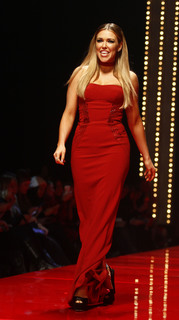 Rachel Platten feet photo 2