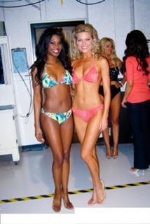 Rachel Reynolds feet photo thumbnail