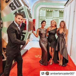 Rachel Reynolds feet photo thumbnail