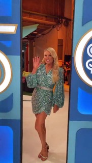 Rachel Reynolds feet photo thumbnail