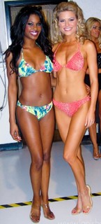 Rachel Reynolds feet photo thumbnail