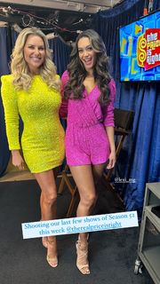 Rachel Reynolds feet photo thumbnail