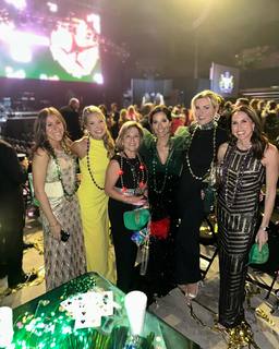 Rachel Reynolds feet photo thumbnail